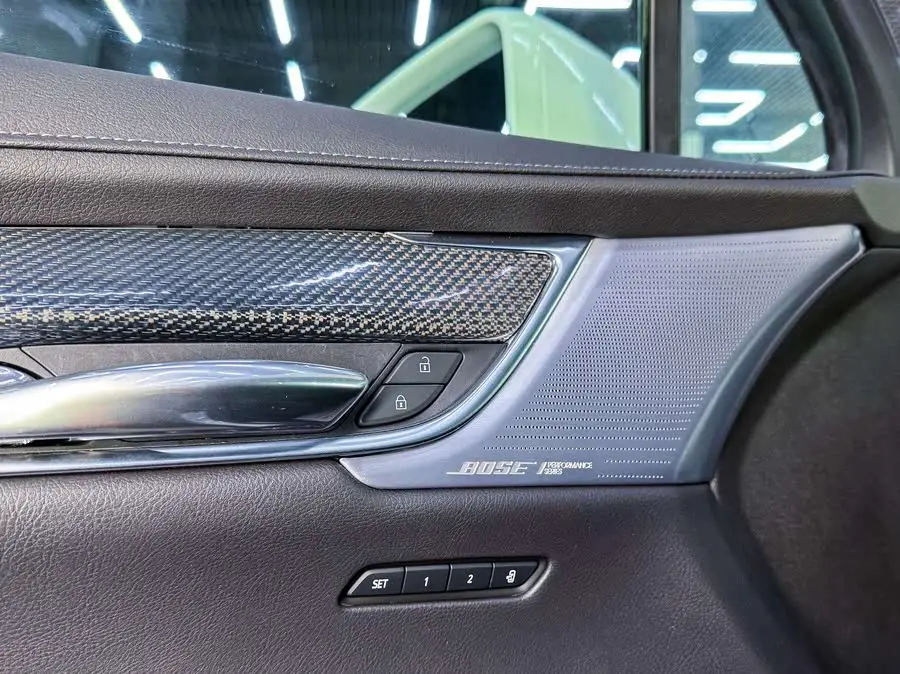 Cadillac XT5 2023 2.0T AWD Premium (Ultimate Edition)