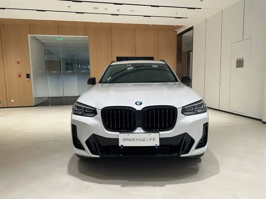 BMW X3 2022 xDrive30i Leading Model M Shadow Package