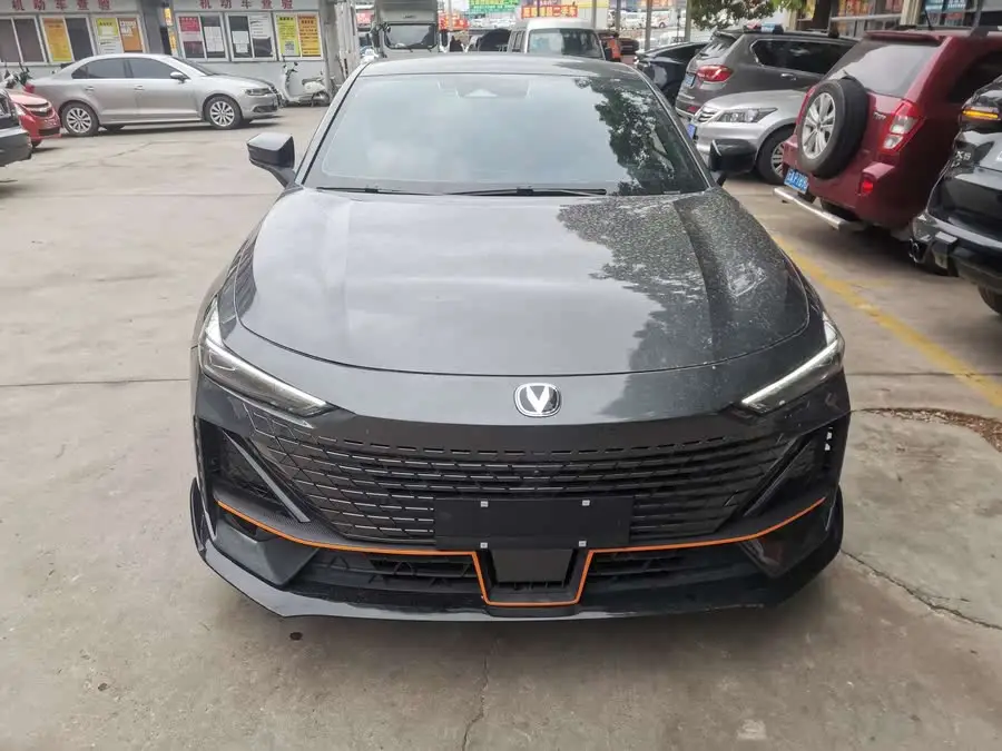 Changan UNI-V 2023 1.5T Premium Edition