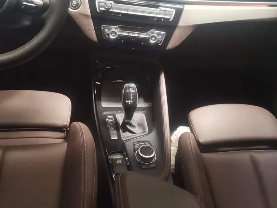 BMW X1 2022 sDrive20Li Premium