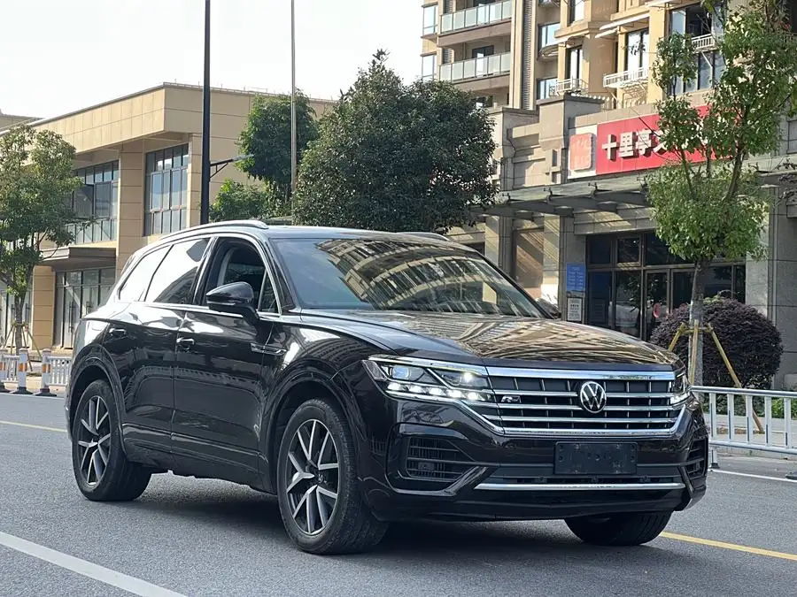 Touareg 2021 3.0 TSI R-Line Classic Sport Package