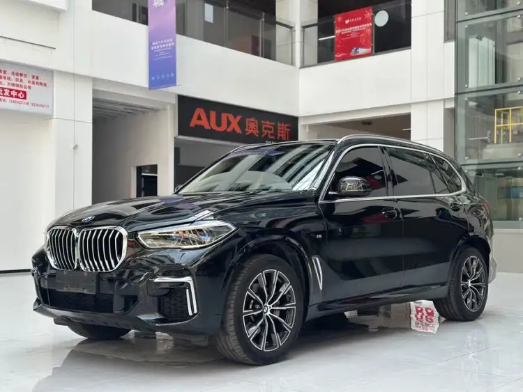 BMW X5 2022 xDrive 30Li Premium M Sport Package