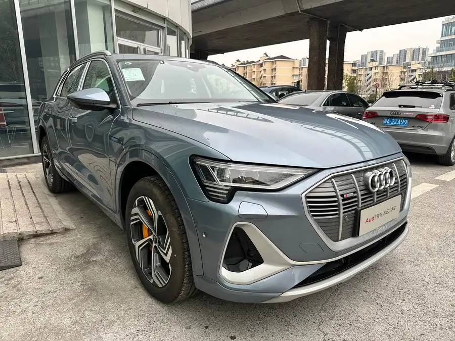 Audi e-tron 2021 50 quattro Premium