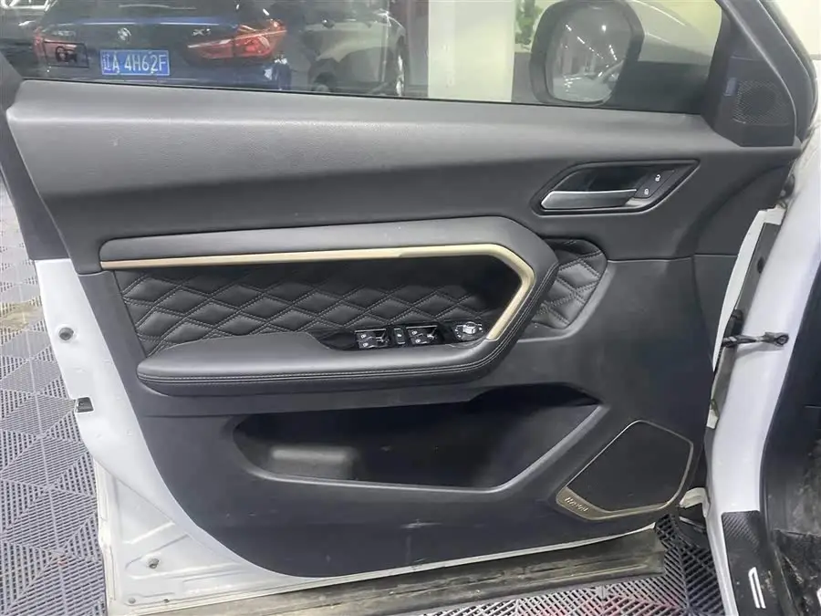 هافال H6 طراز 2020 1.5GDIT أوتوماتيكي بلاتينيوم بطل