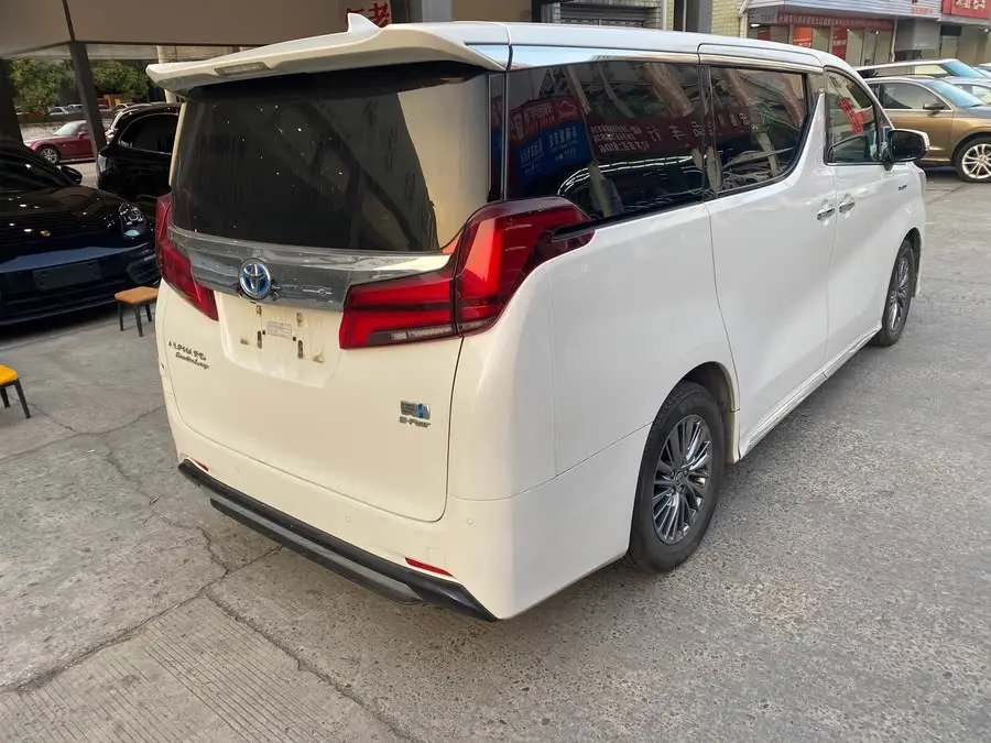 ألفارد 2021 هايبرد 2.5 لتر الفئة المميزة