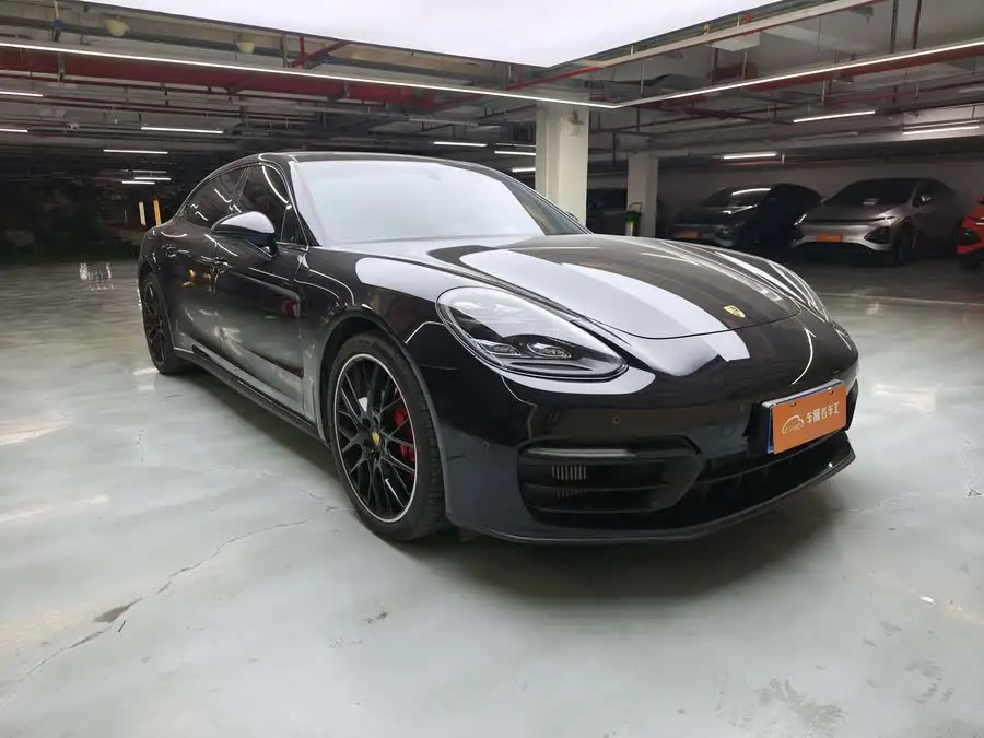 2023 Panamera Executive Platinum 2.9T