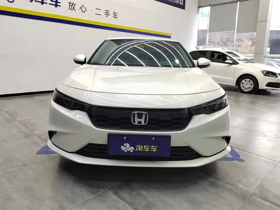 2023 Model 240 TURBO CVT Leading Edition