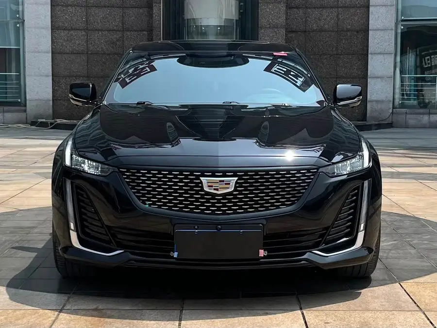 كاديلاك CT5 2023 28T الفاخرة