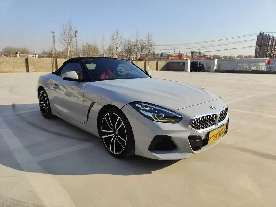 بي إم دبليو Z4 2020 sDrive 25i إصدار فضي محدود