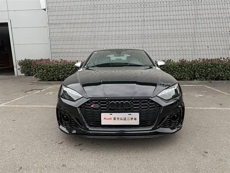 أودي RS 5 2023 RS 5 2.9T سبورت باك إصدار بلاك