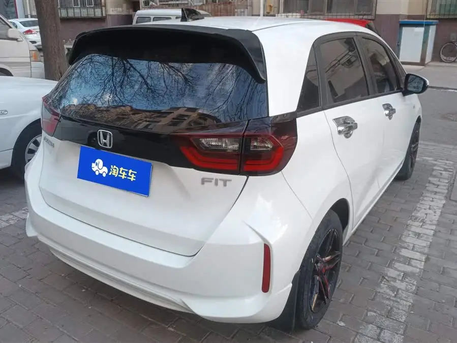 Fit 2021 1.5L CVT Tide Edition