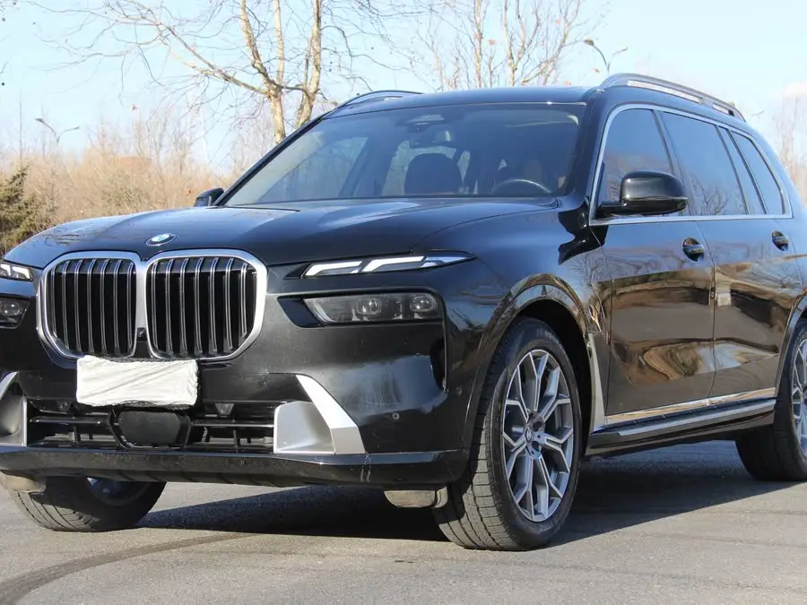 بي إم دبليو X7 2023 xDrive40i باقة فاخرة