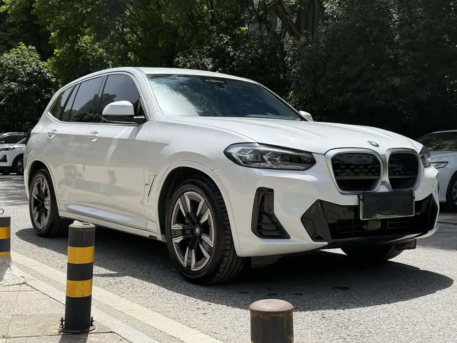 BMW iX3 2022 Facelift Leading Edition