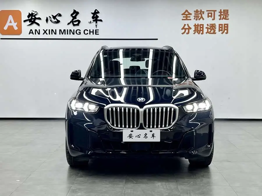 بي إم دبليو X5 2023 xDrive 40Li حزمة رياضية سوداء