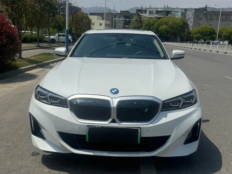 BMW i3 2024 eDrive 35 L