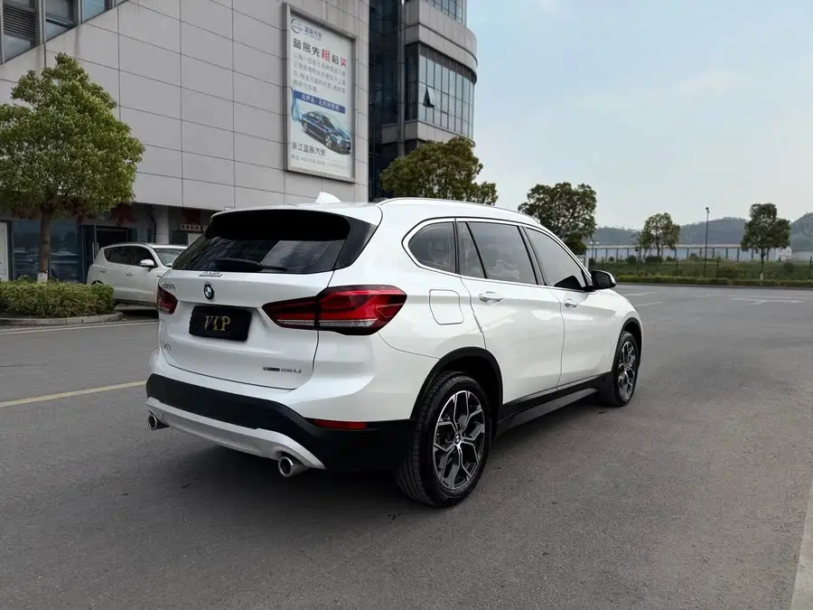 BMW X1 2022 sDrive25Li Leading Edition