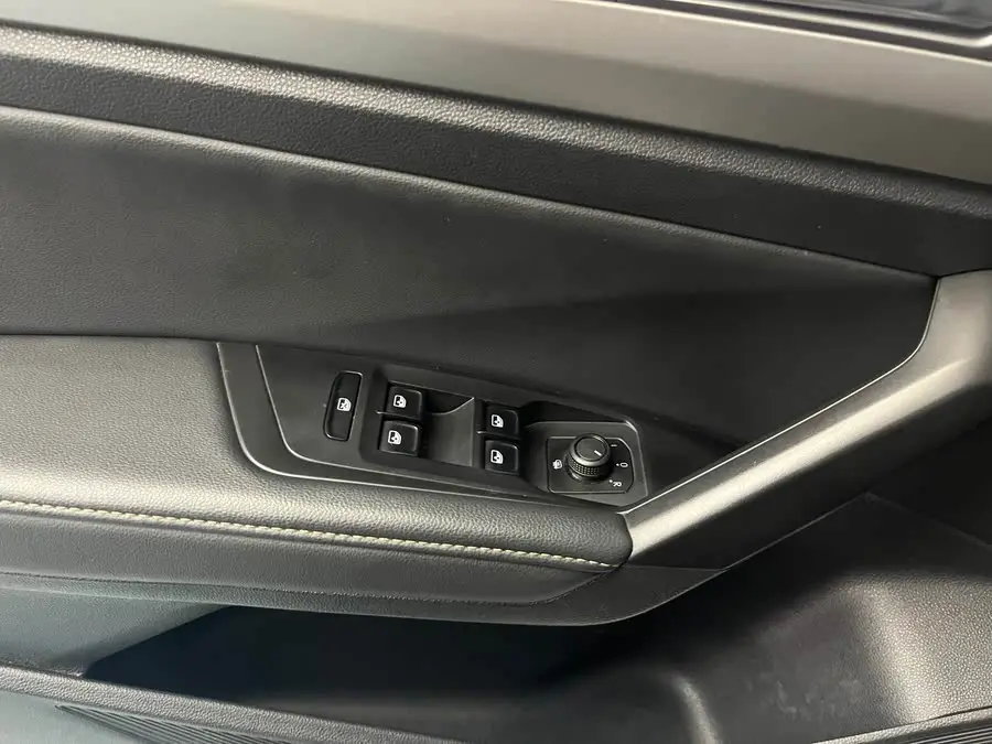 Langyi 2021 Model 1.5L Automatic Vision Edition