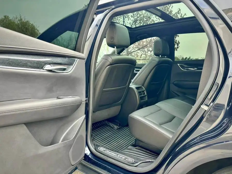 Cadillac XT5 2021 2.0T Luxury FWD