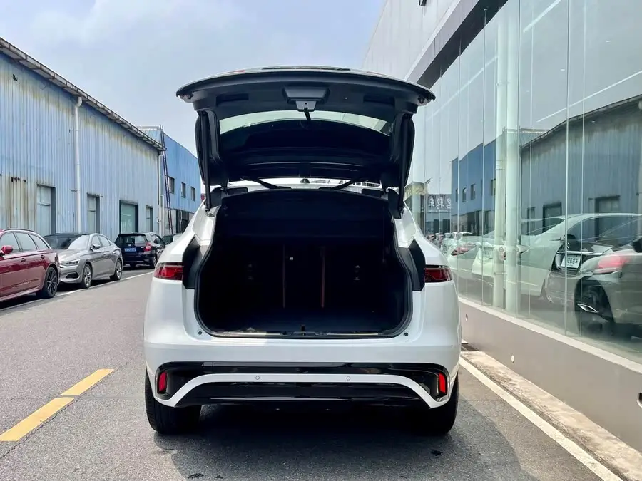 Jaguar F-PACE 2023 P250 R-Dynamic BLACK