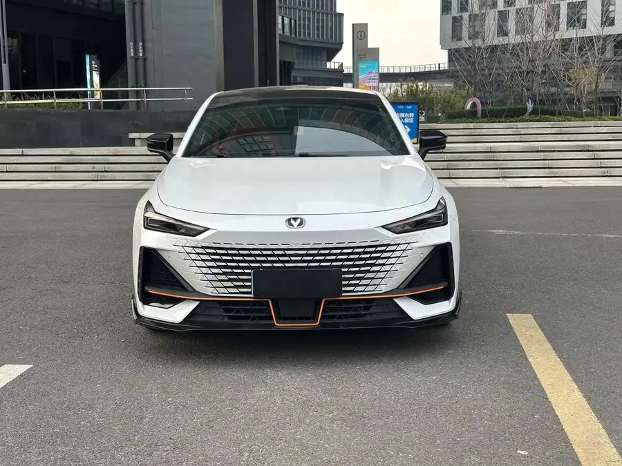 Changan UNI-V 2023 1.5T Sport Version