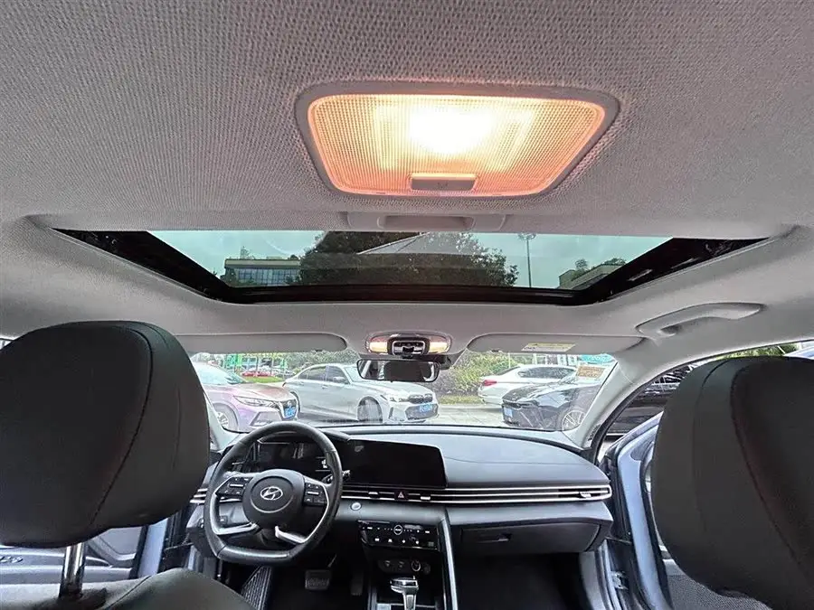 Elantra 2021 1.5L CVT GLS Leading Version