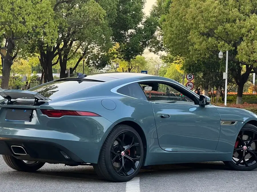 Jaguar F-TYPE 2021 P300 RWD Coupe