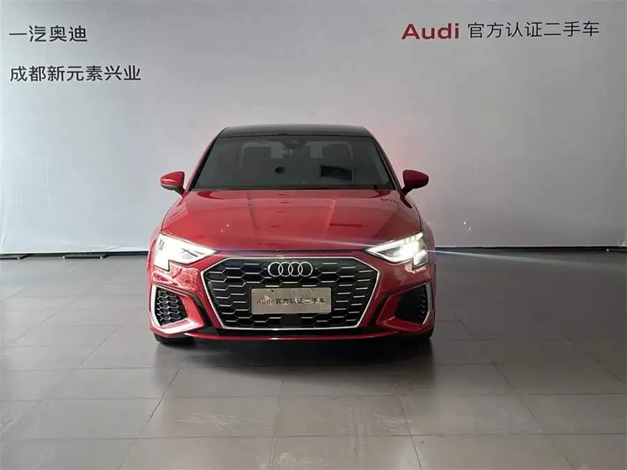 2021 أودي A3 A3L ليموزين 35 TFSI طراز رياضي أنيق