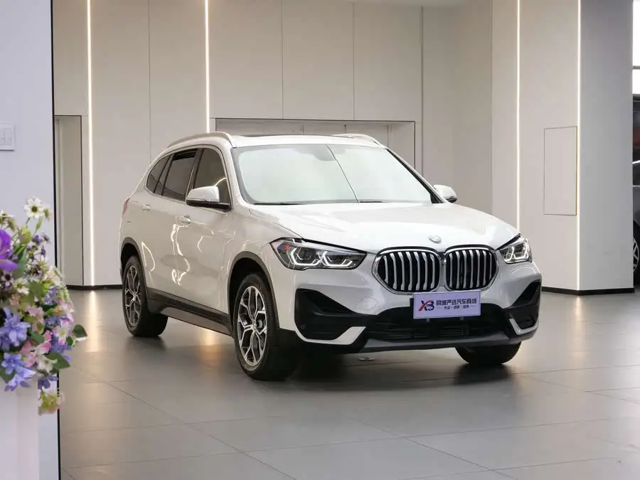 بي إم دبليو X1 2022 sDrive25Li النسخة الرائدة