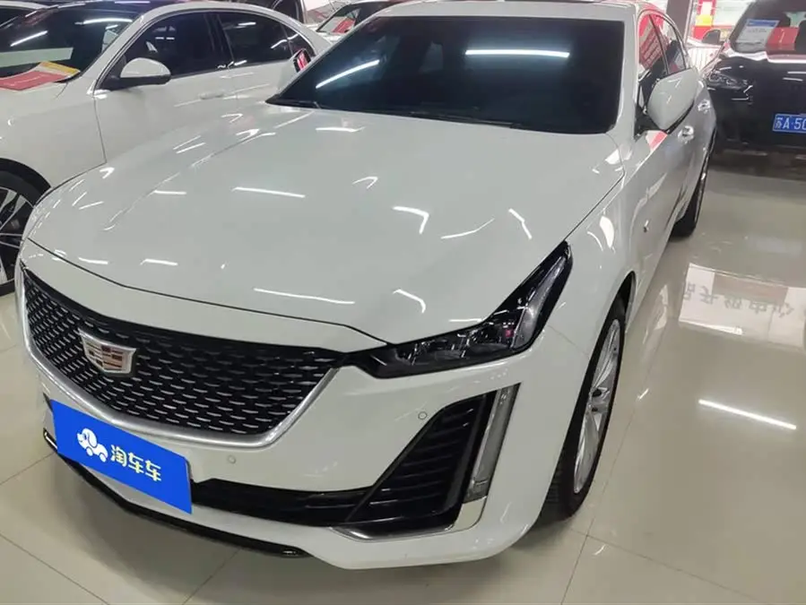 كاديلاك CT5 2022 28T الفاخرة (الإصدار القياسي)