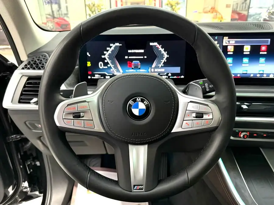 بي إم دبليو X5 2023 xDrive 30Li باقة M الرياضية الفاخرة