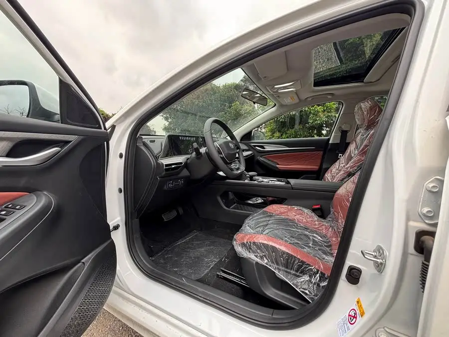 ييدونغ 2024 بلس بلو ويل NE 1.4T GDI DCT النسخة عالية الطاقة