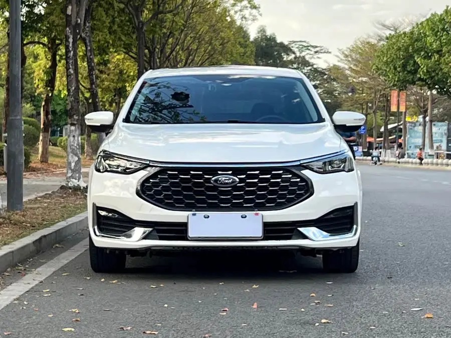 Ford Focus 2021 1.5L Automatic Diamond Edition