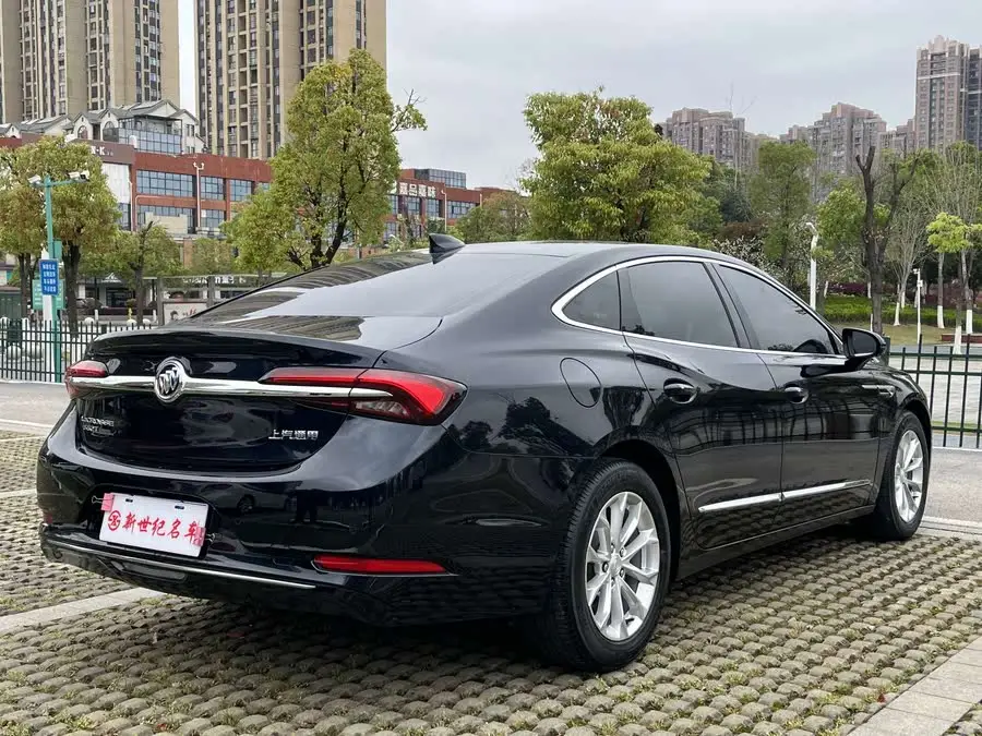 بويك لاكروس 2021 552T فاخرة