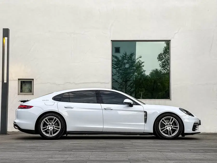 2021 Porsche Panamera Executive 2.9T
