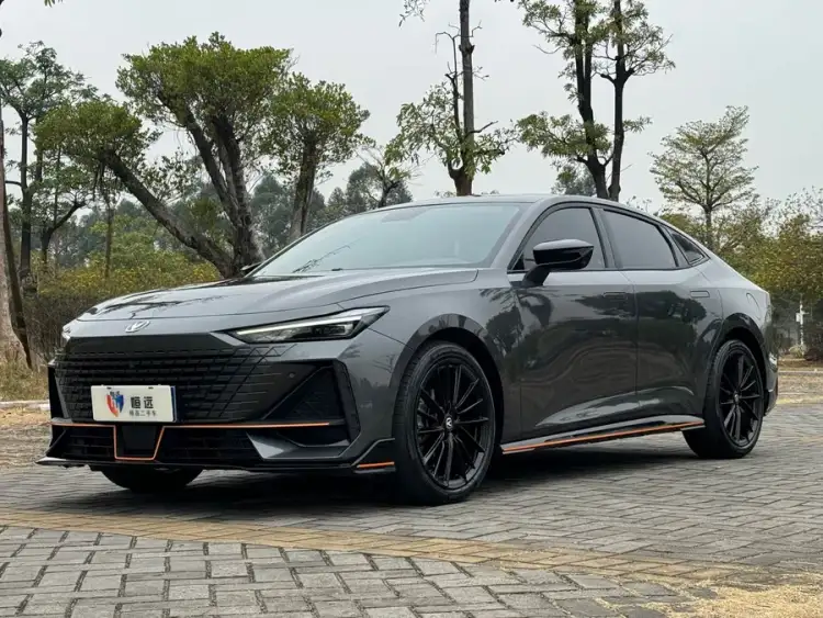 Changan UNI-V 2022 1.5T Sport Version