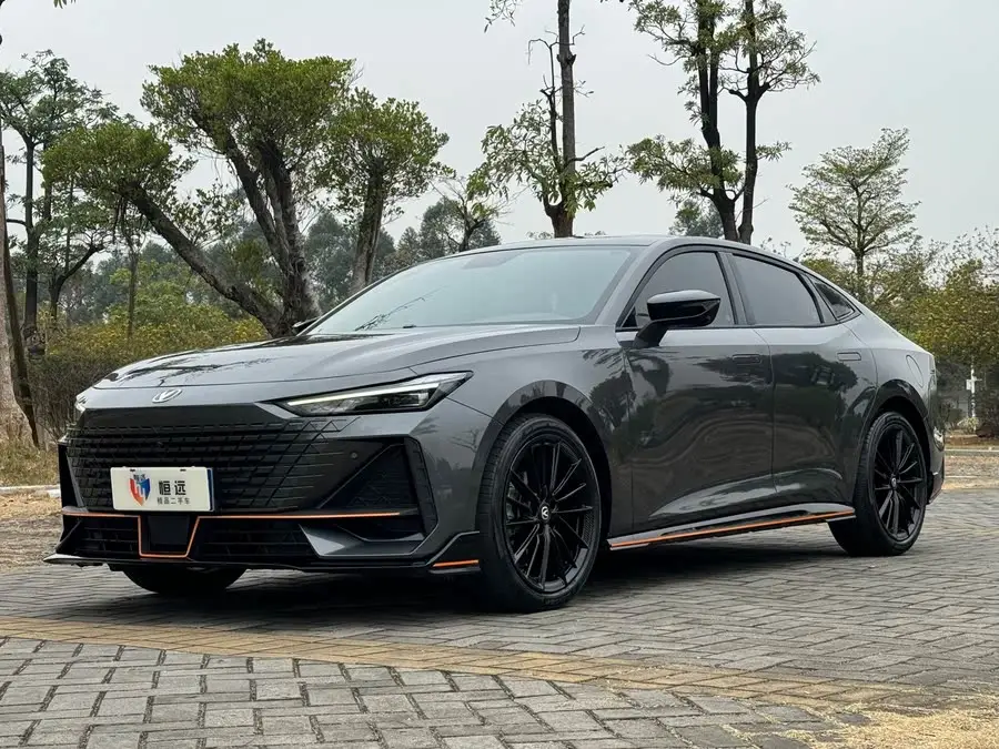 Changan UNI-V 2022 1.5T Sport Version