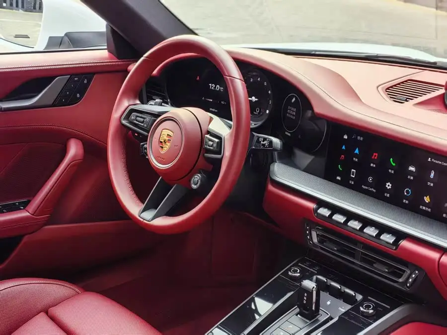 بورش 911 2023 كاريرا 3.0T