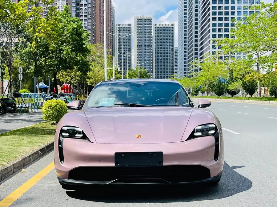 تايكان 2022 موديل