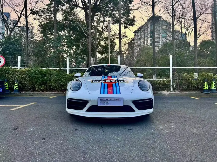 Porsche 911 2023 Carrera 3.0T