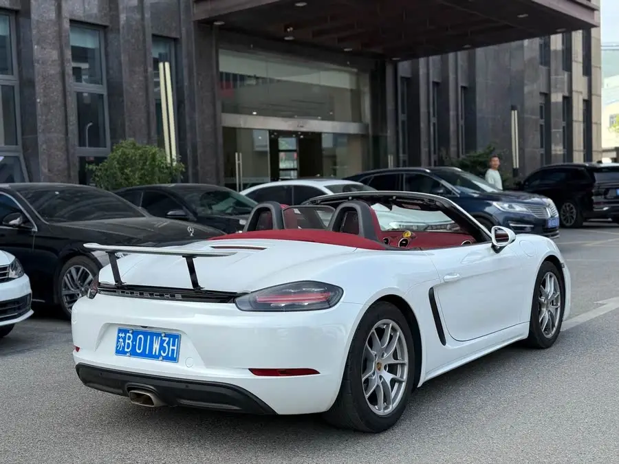 Porsche 718 2020 Model Boxster 2.0T