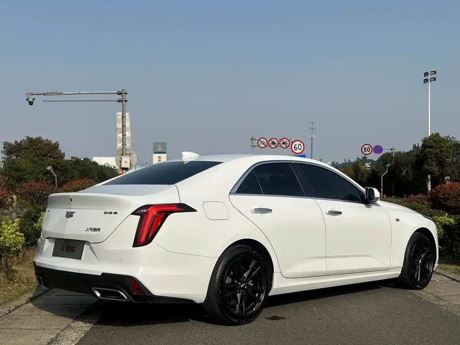 Cadillac CT4 2022 28T Luxury
