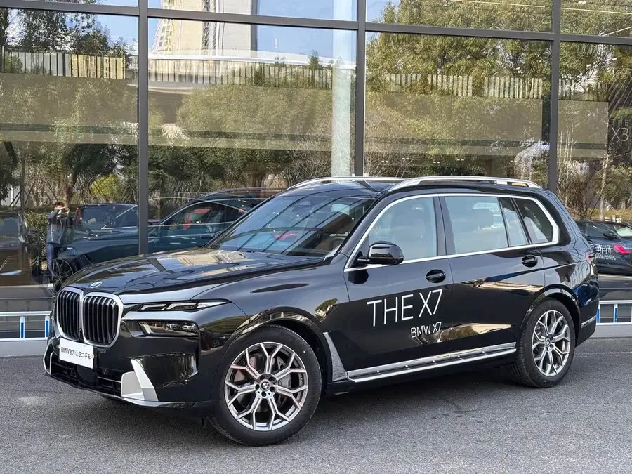 بي إم دبليو X7 2023 xDrive40i باقة الفخامة