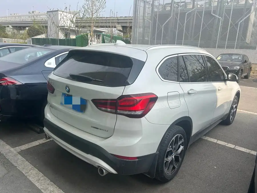 BMW X1 2020 sDrive25Li Leading Edition