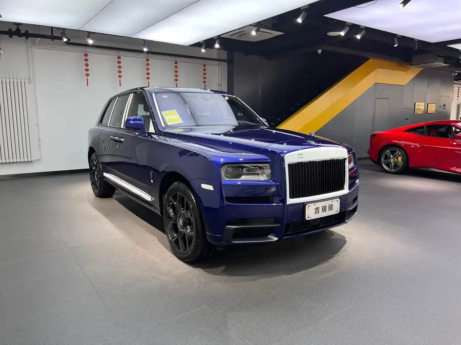 كولينان 2024 بلاك بادج