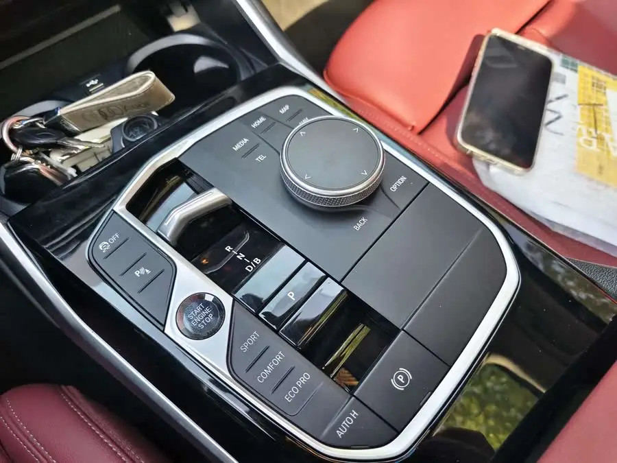 بي إم دبليو i3 2024 eDrive 35 L