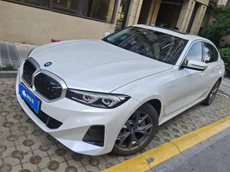 BMW i3 2022 eDrive 35 L