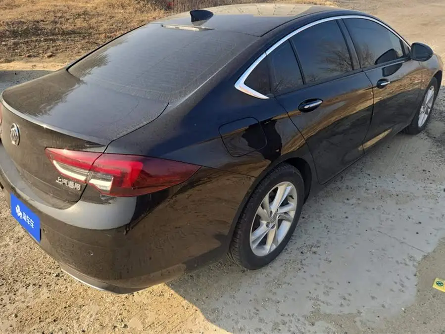 بيوك ريجال 2022 552T الإصدار الذكي