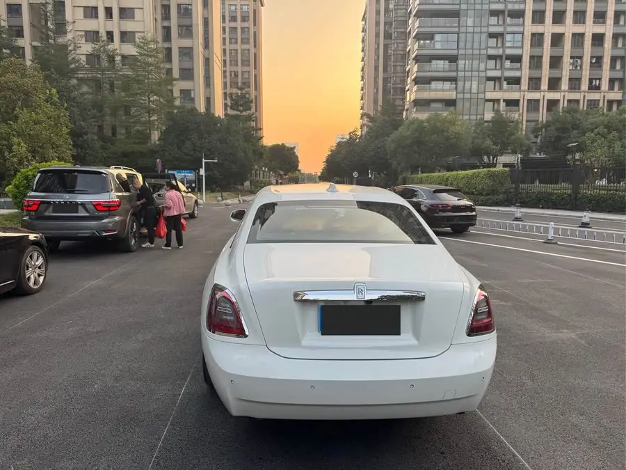 غوست 2021 إصدار 6.7T ذو قاعدة العجلات الطويلة