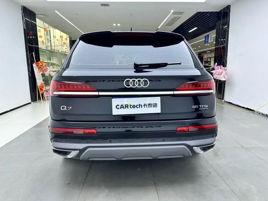 Audi Q7 2023 55 TFSI quattro S line Sport