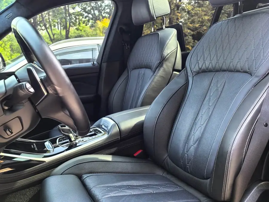 بي إم دبليو X7 2021 xDrive M50i